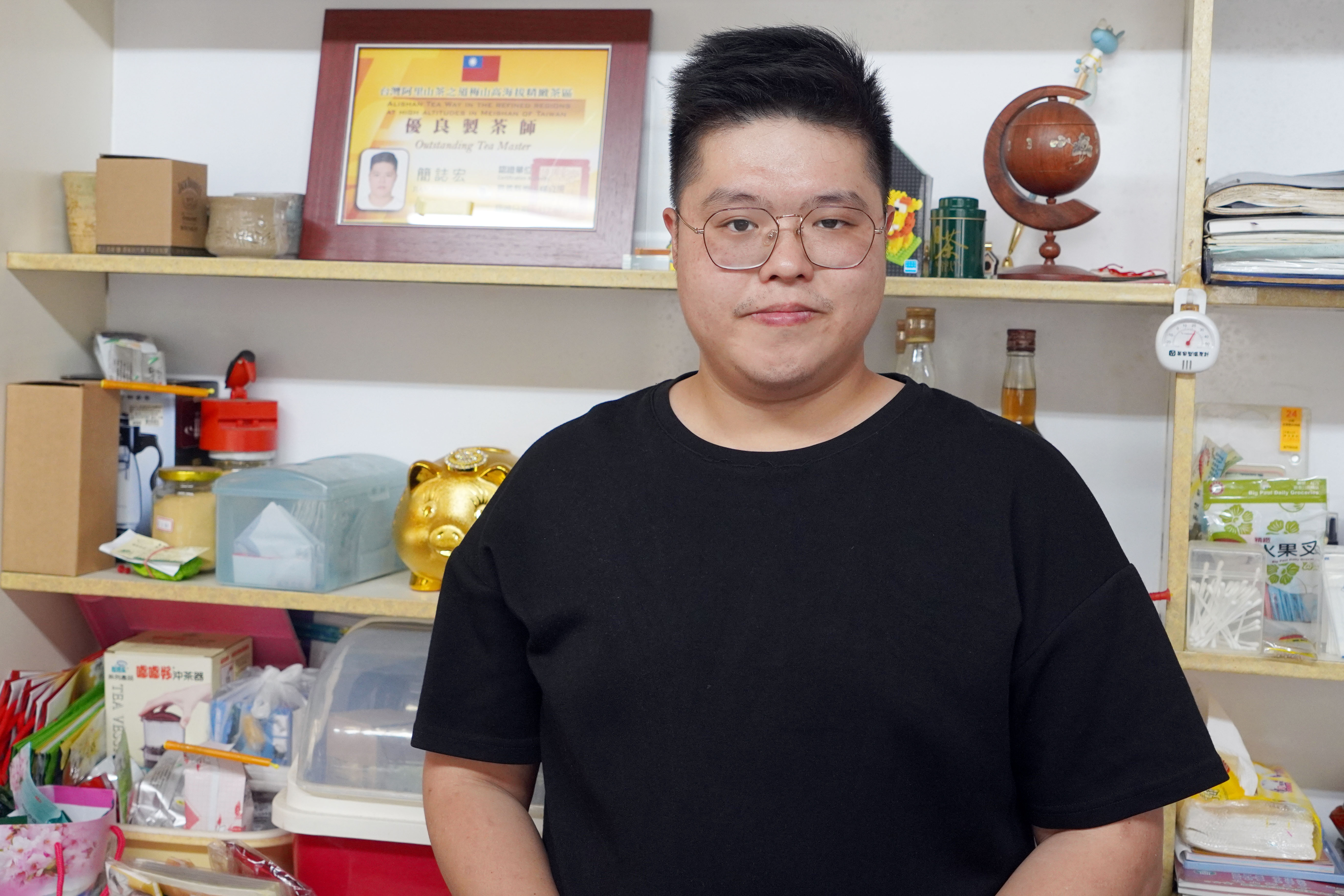 ▲和泰製茶所第三代茶農簡誌宏,是大葉大學校友。(圖/記者 楊子安 翻攝)