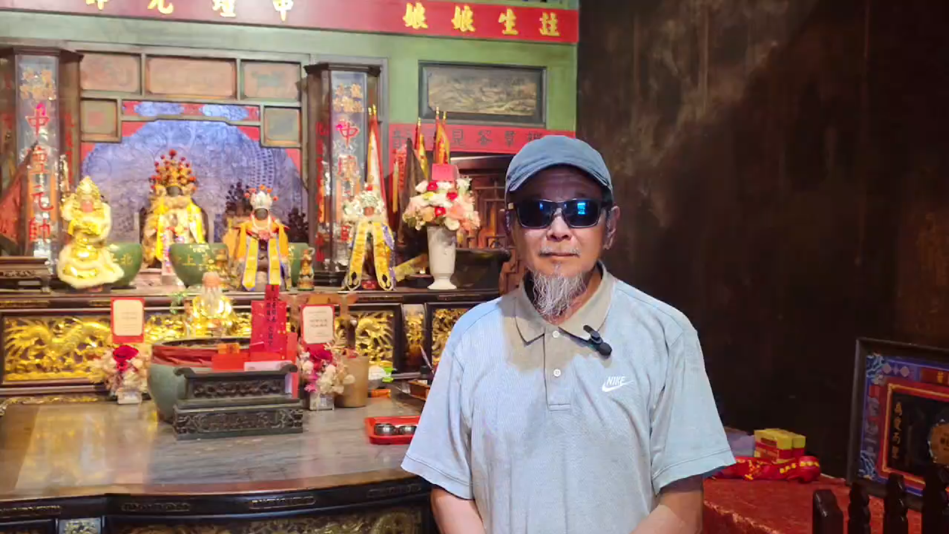 ▲媽祖直接逛百貨!台南新光三越驚見「遶境進專櫃」畫面太震撼。（圖／記者 楊子安 翻攝）