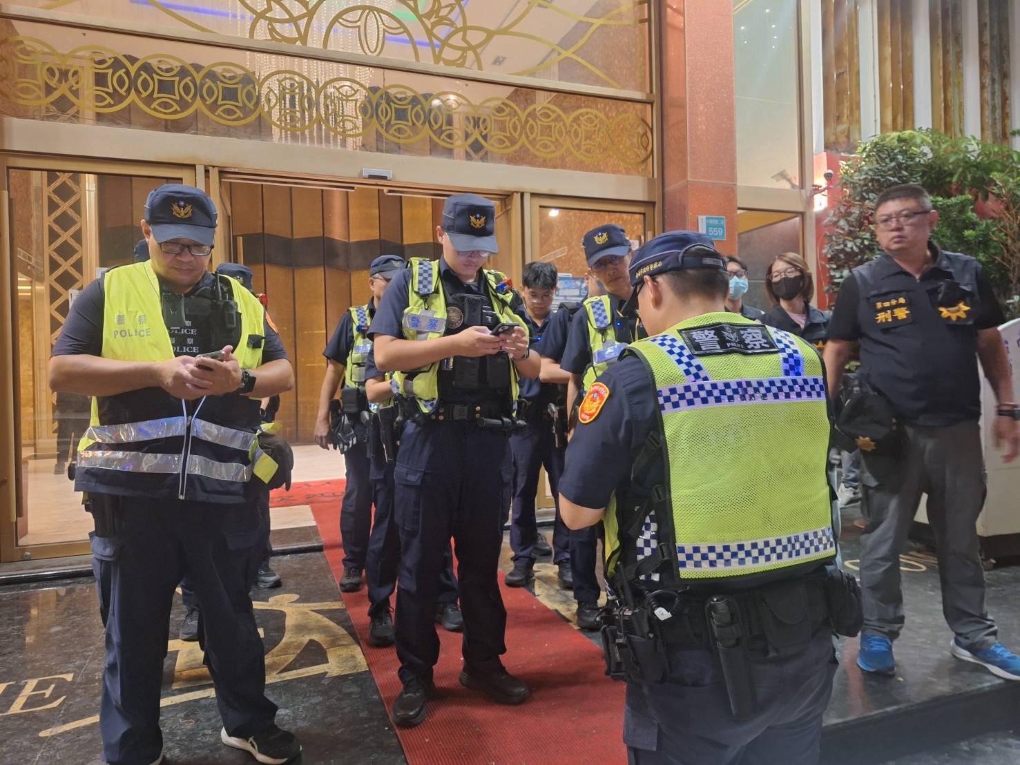 ▲「喪屍菸彈」升列一級毒品，台南警擴大臨檢掃蕩毒駕。（圖／記者 楊子安 翻攝）