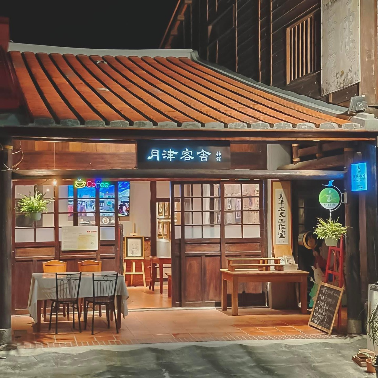▲炎夏玩水趣! 台南月津港泛舟體驗7/18登場，300元划SUP、獨木舟。（圖／台南市觀旅局提供）
