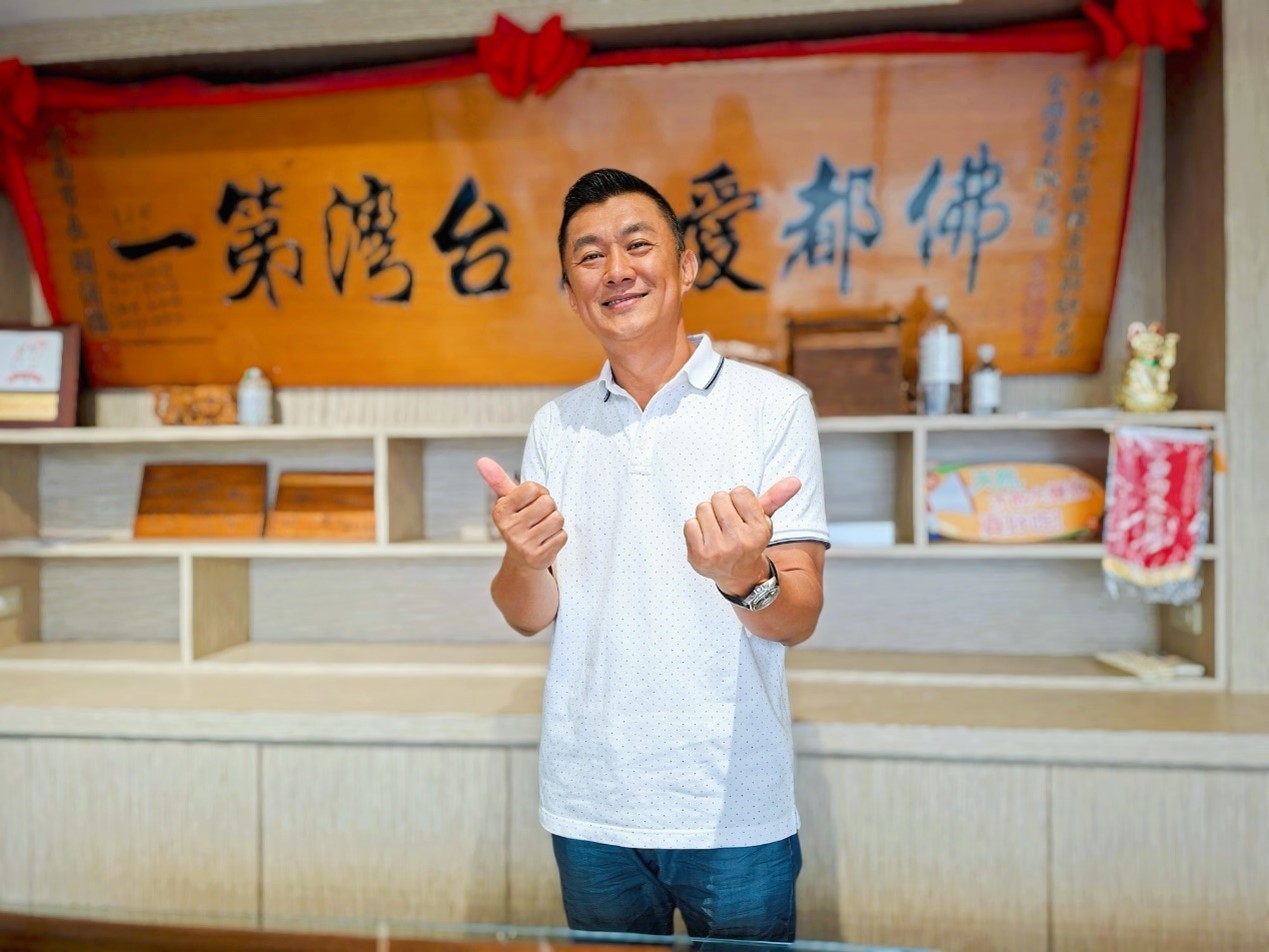 ▲佛都愛玉創辦人戴泳明同時也是臺南市國華友愛街區發展協會理事長，致力行銷臺南美食與伴手禮。（張耘書拍攝）