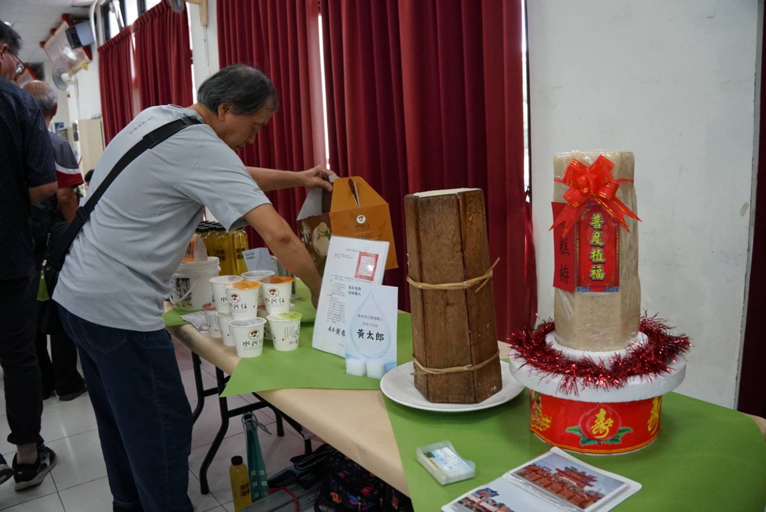 ▲《食在安南‧百味職人》新書發表，35位台江職人故事留住百年風味。（圖／安南區公所提供）