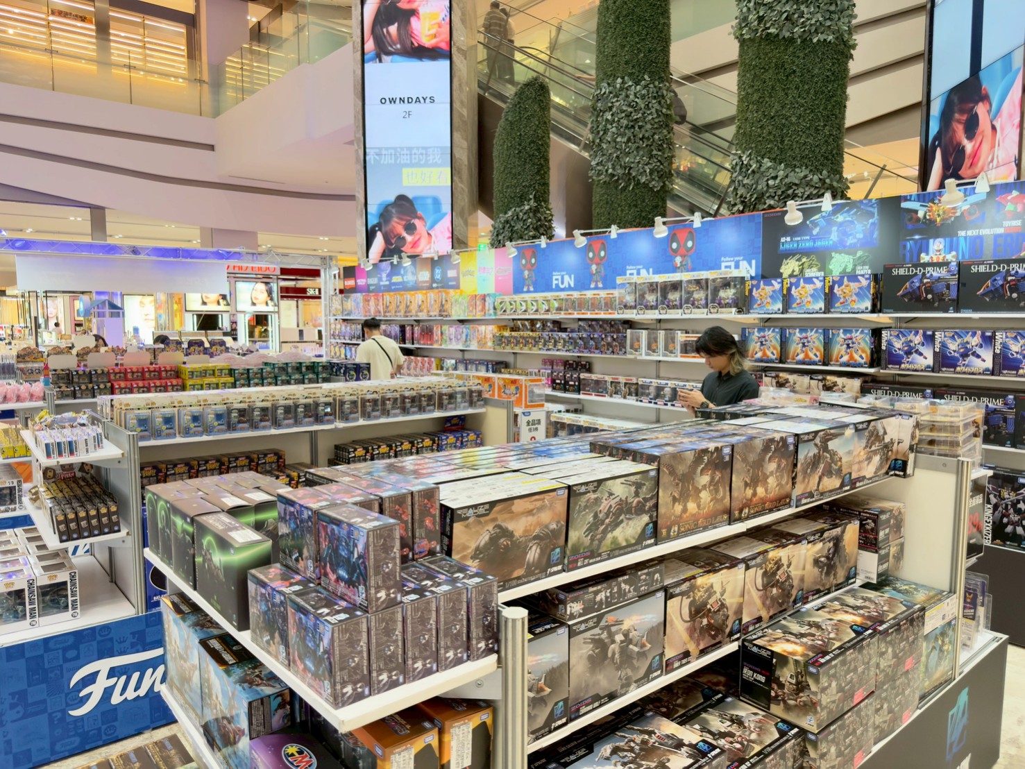 ▲布魯可、T-SPARK、FUNKO首度聯展,南紡快閃店登場。(圖/南紡購物中心提供)